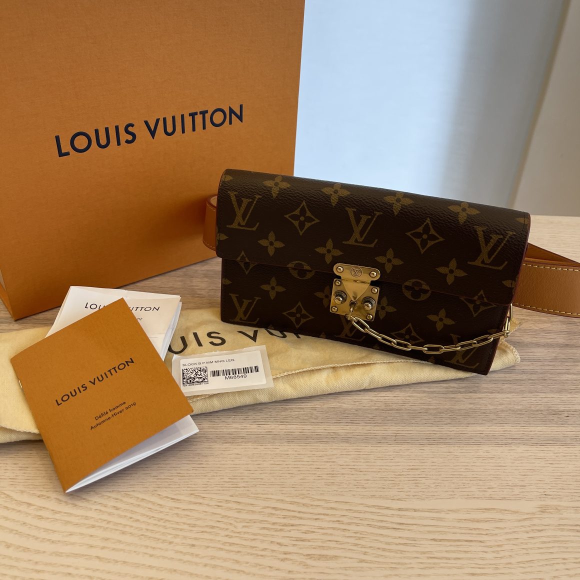 Louis Vuitton Monogram S Lock Belt Pouch Brown Cloth ref.971146 - Joli  Closet