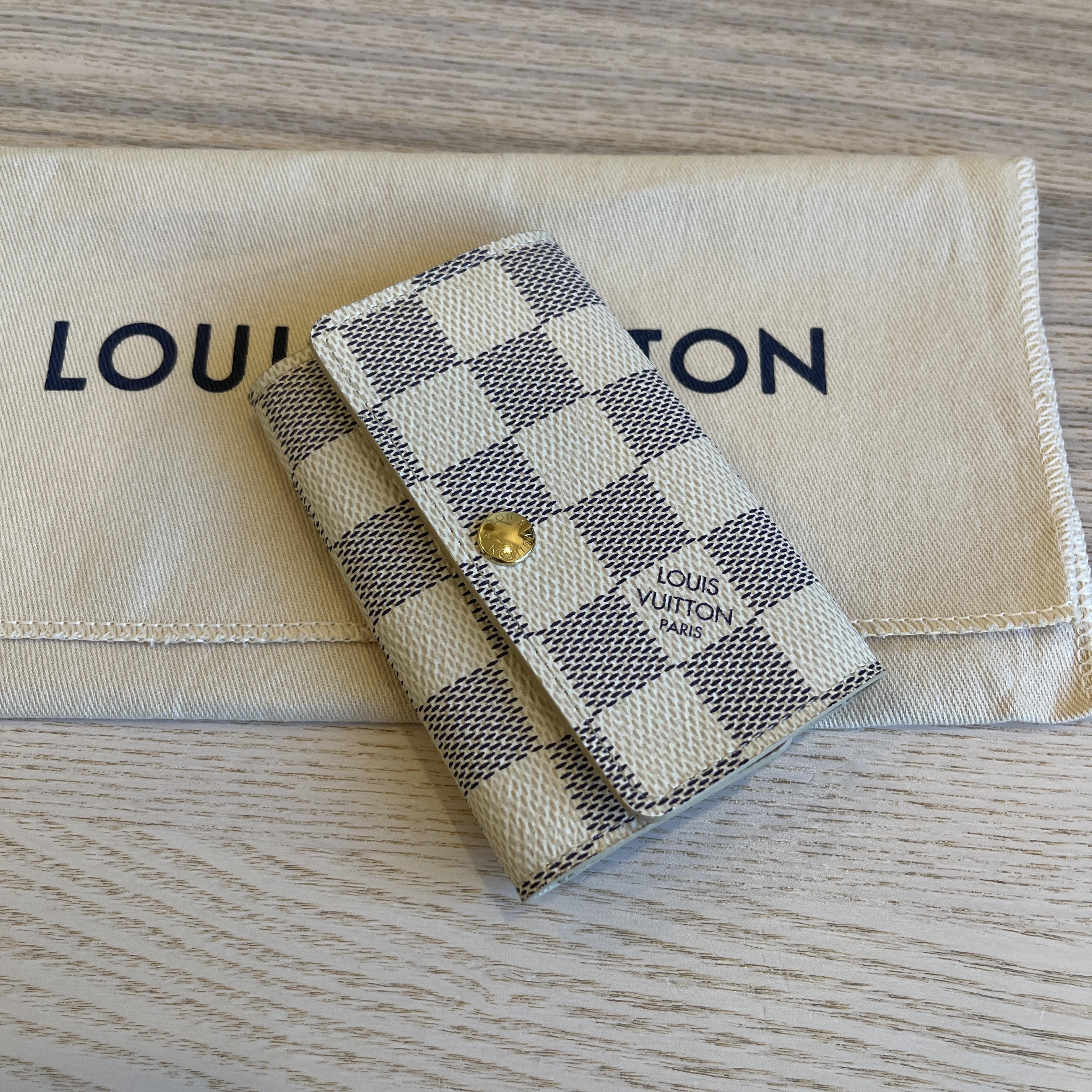 Louis Vuitton Damier Azur 6 Key Holder Card Holder