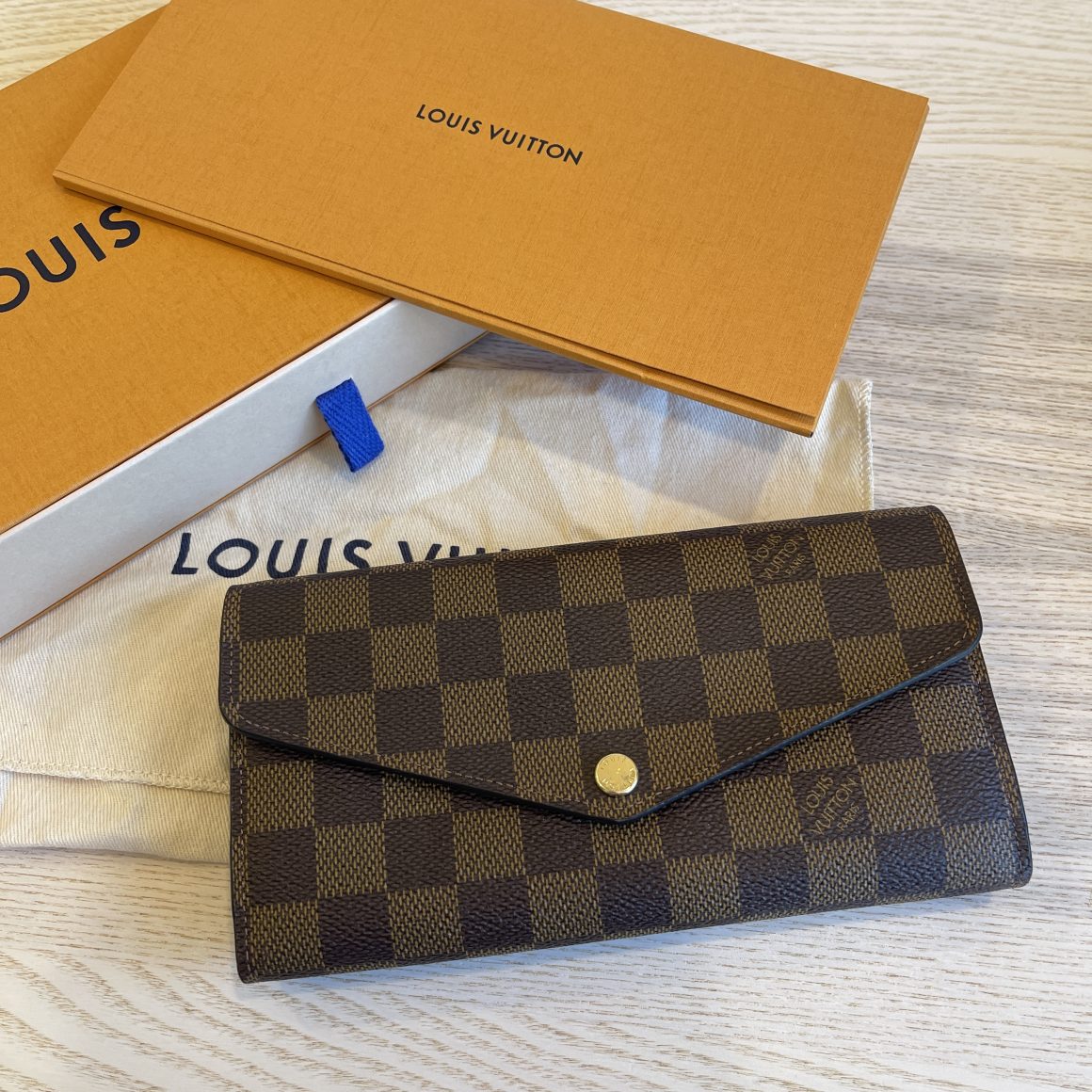 Louis Vuitton Sarah Wallet popular in Damier