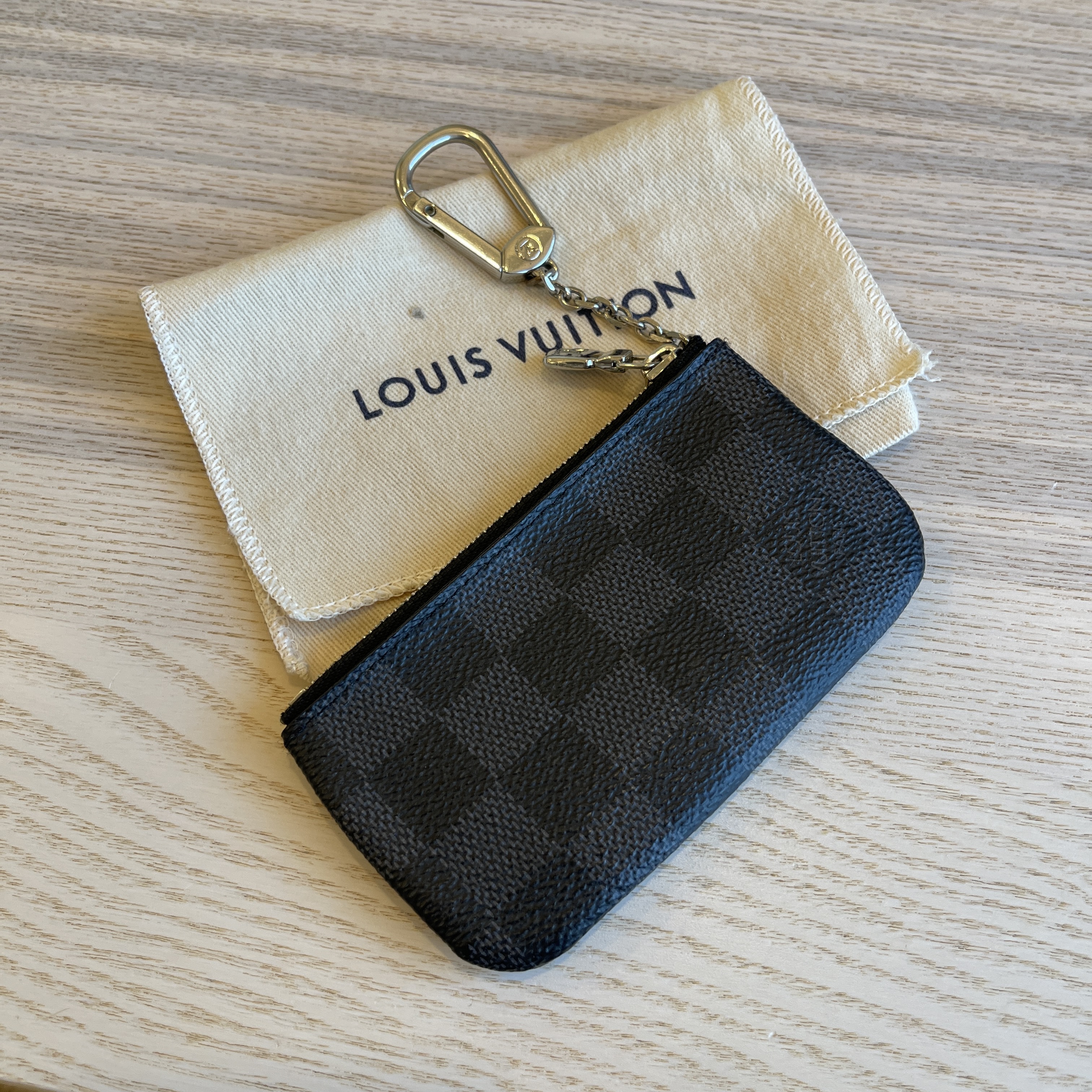 Louis Vuitton Damier Graphite Key Pouch