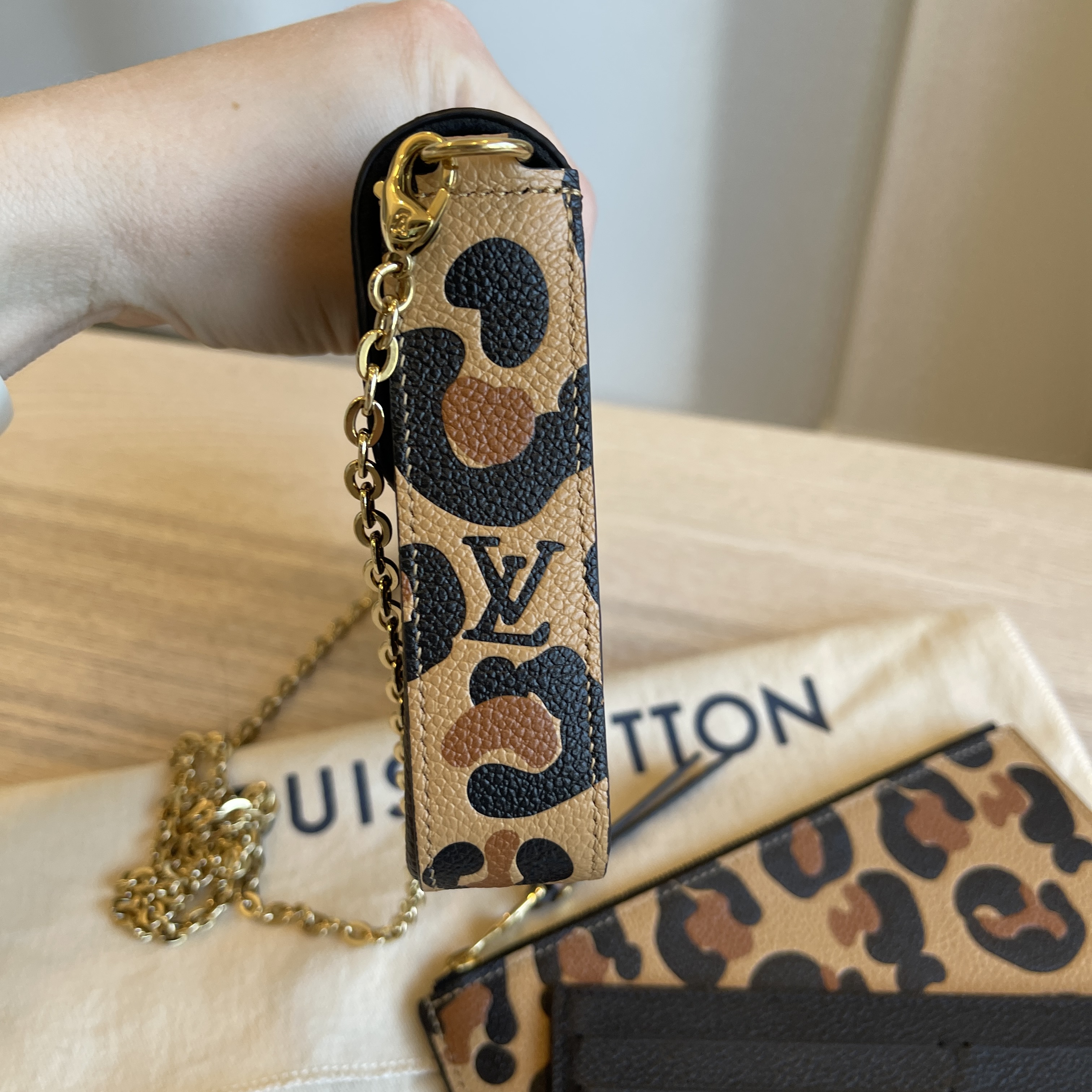 Louis Vuitton Wild At Heart Pochette Métis Arizona – DAC