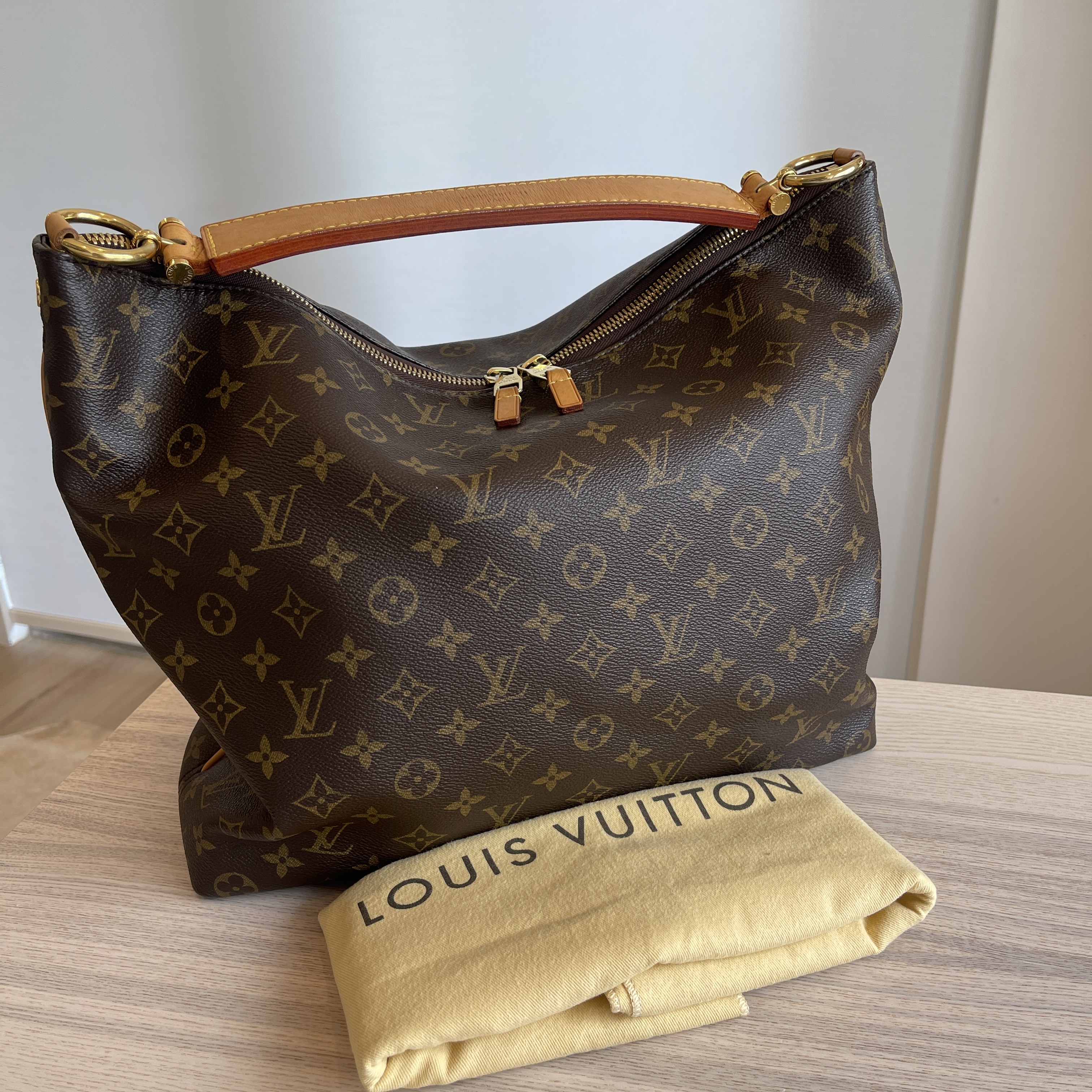 Louis Vuitton Sully mm