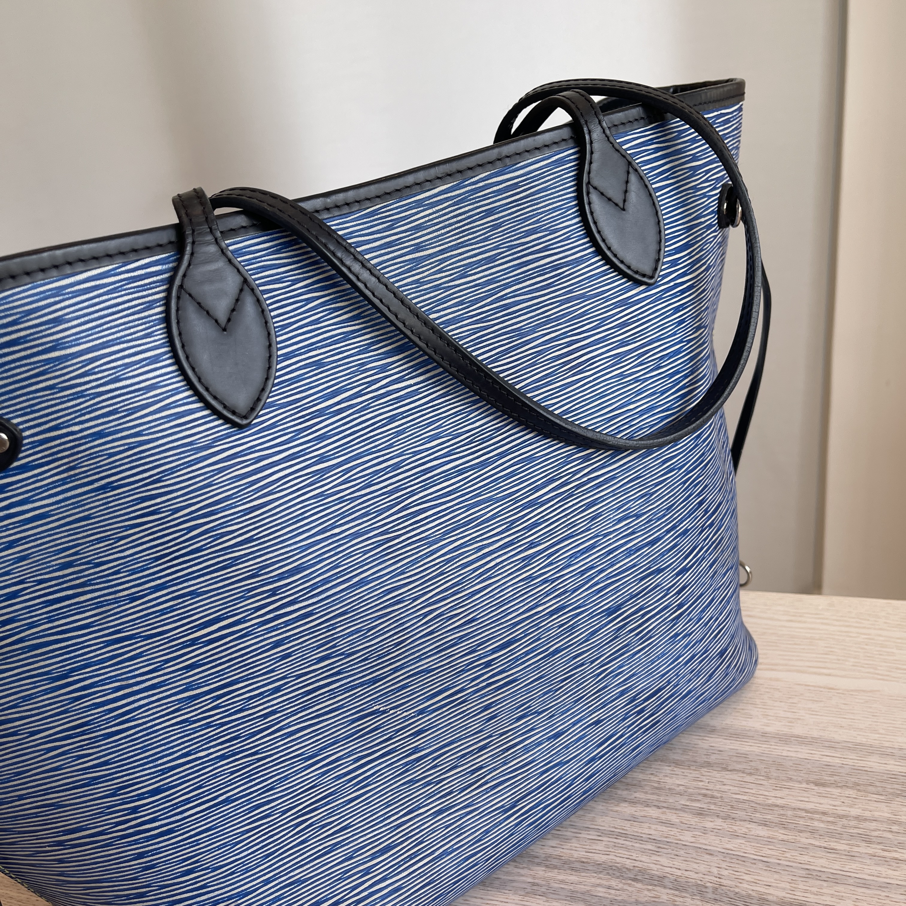 Louis Vuitton Blue Denim Epi Leather Neverfull Pochette MM/GM Wristlet Bag  For Sale at 1stDibs