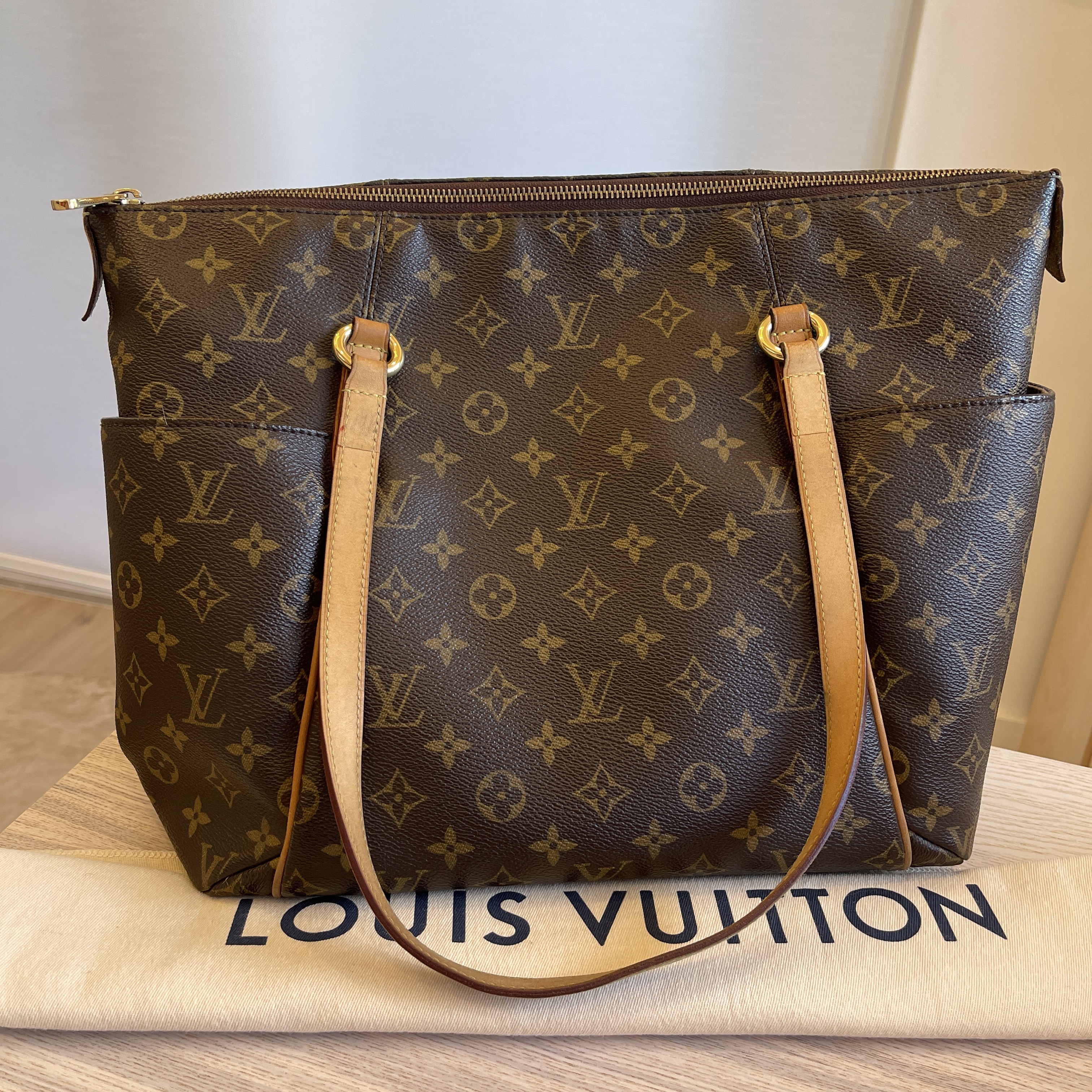 Louis Vuitton Totally Monogram MM Brown - US