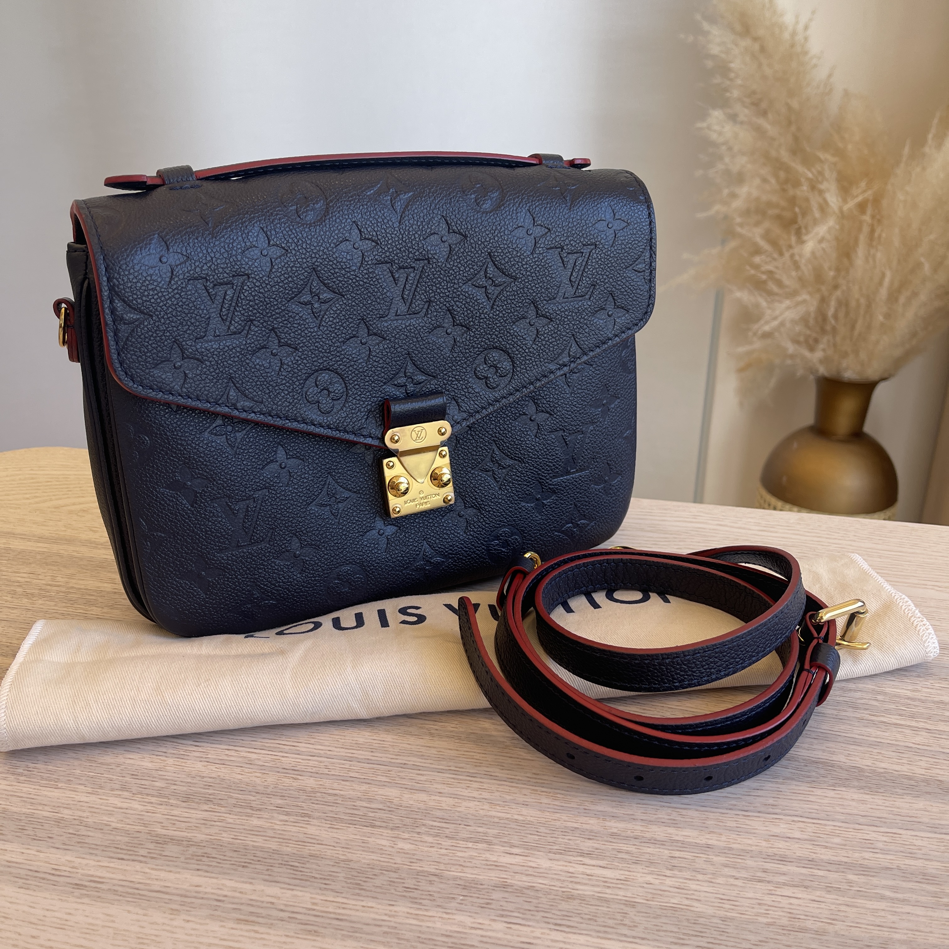 Louis Vuitton Empreinte Pochette Metis w/ strap - Blue Crossbody