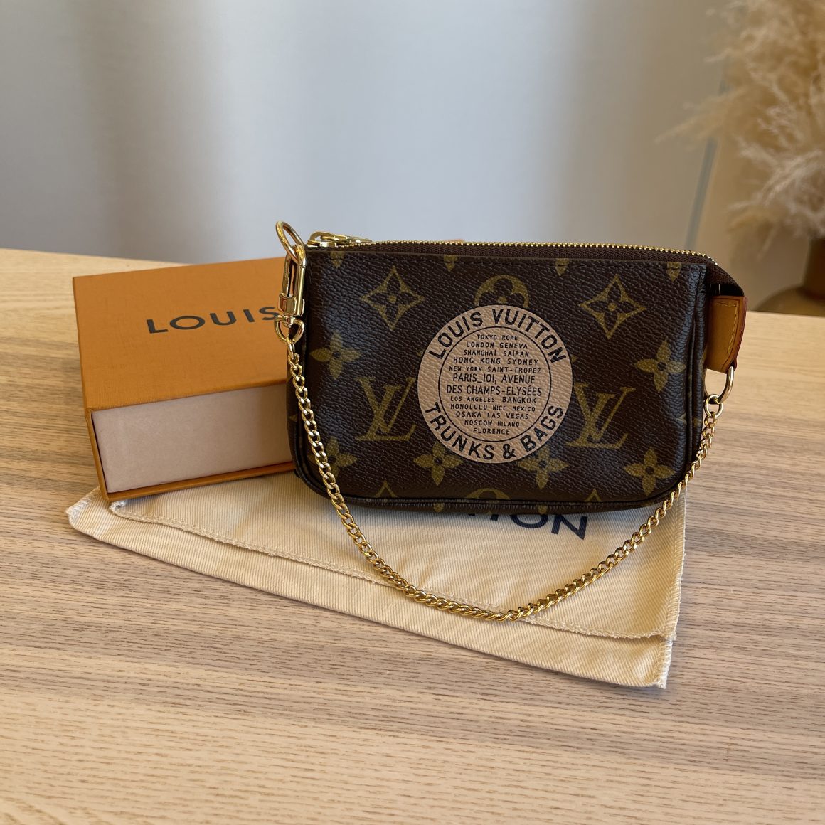 Louis Vuitton Trunks & Bags Limited Edition Pochette in Good -  Hong  Kong
