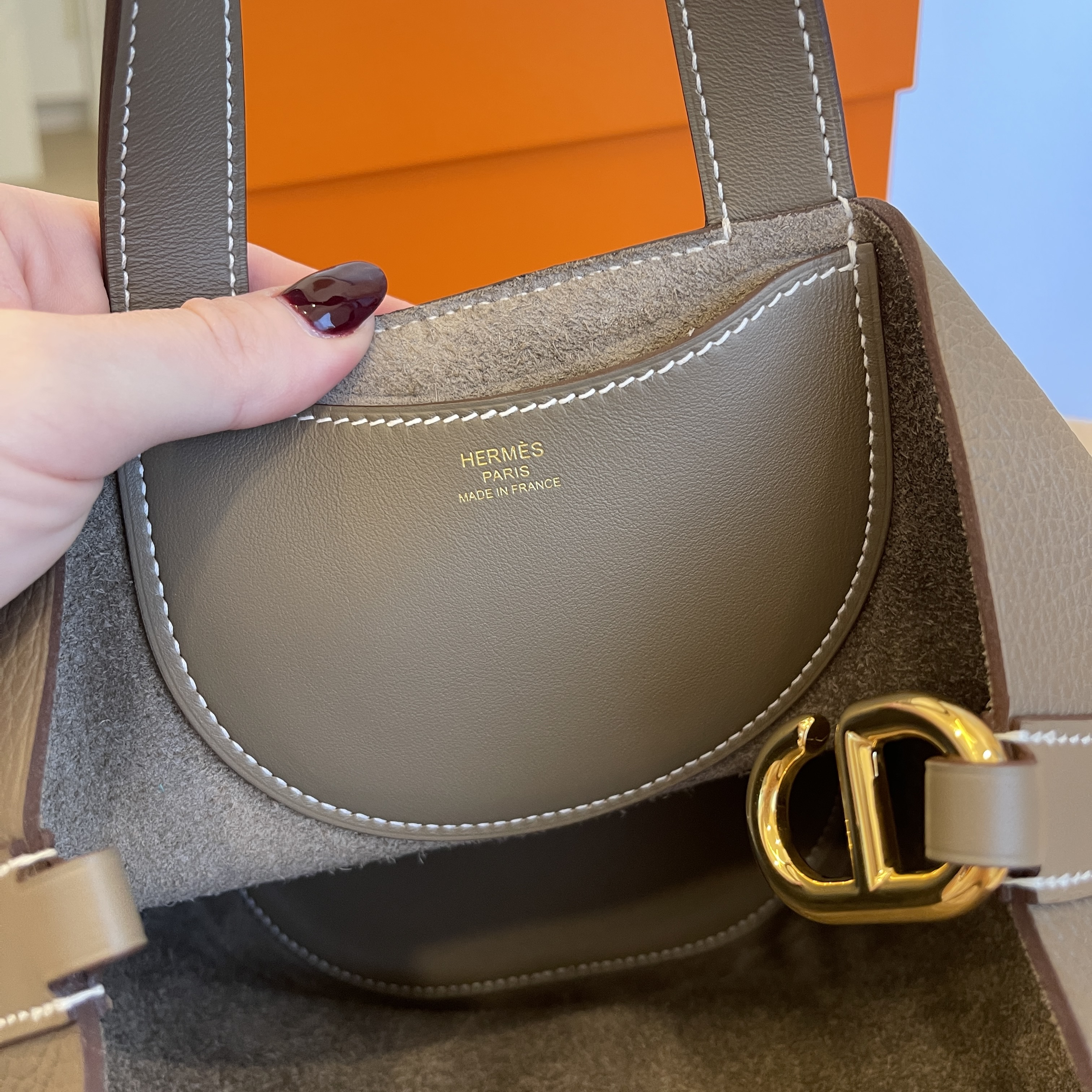 Hermes In-The-Loop bag 18 Gold Clemence leather/Swift leather Gold