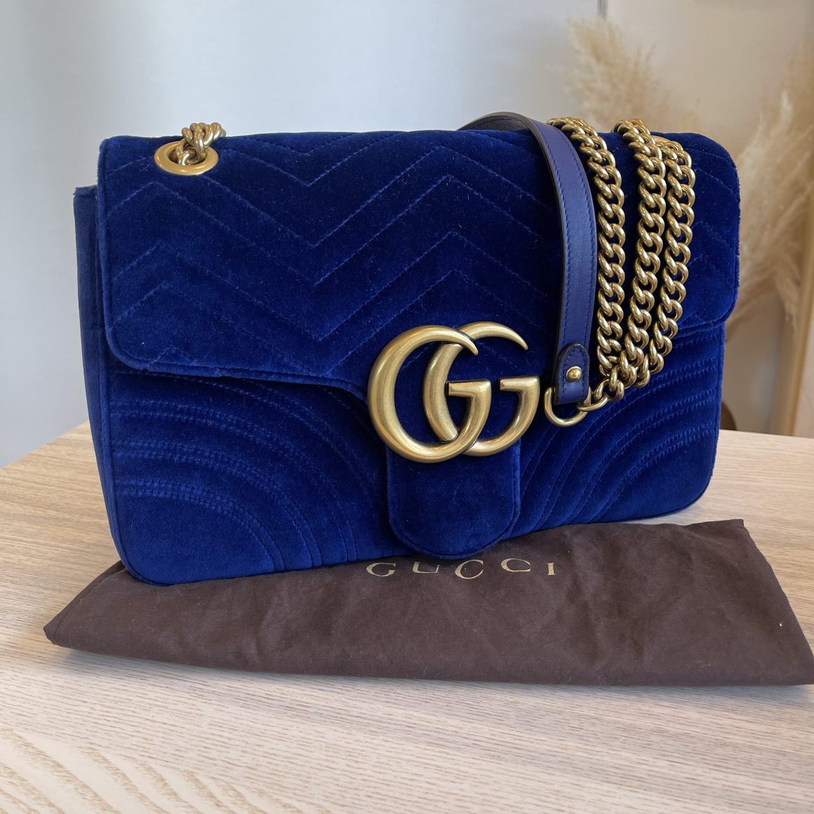 Gucci marmont cheap cobalt velvet bag