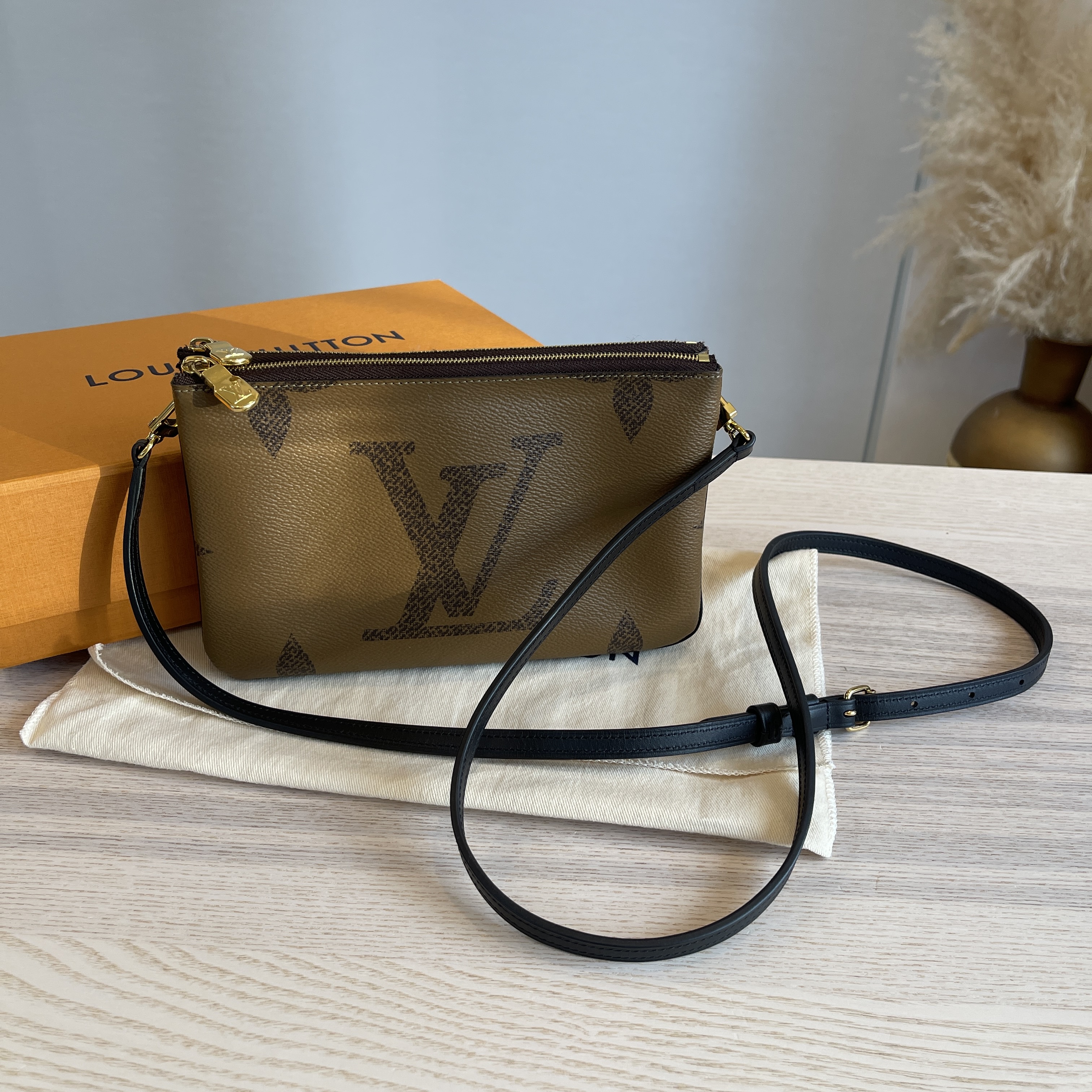 Louis Vuitton, Bags, Louis Vuitton Double Zip Pochette In Giant Reverse  Monogram Crossbody