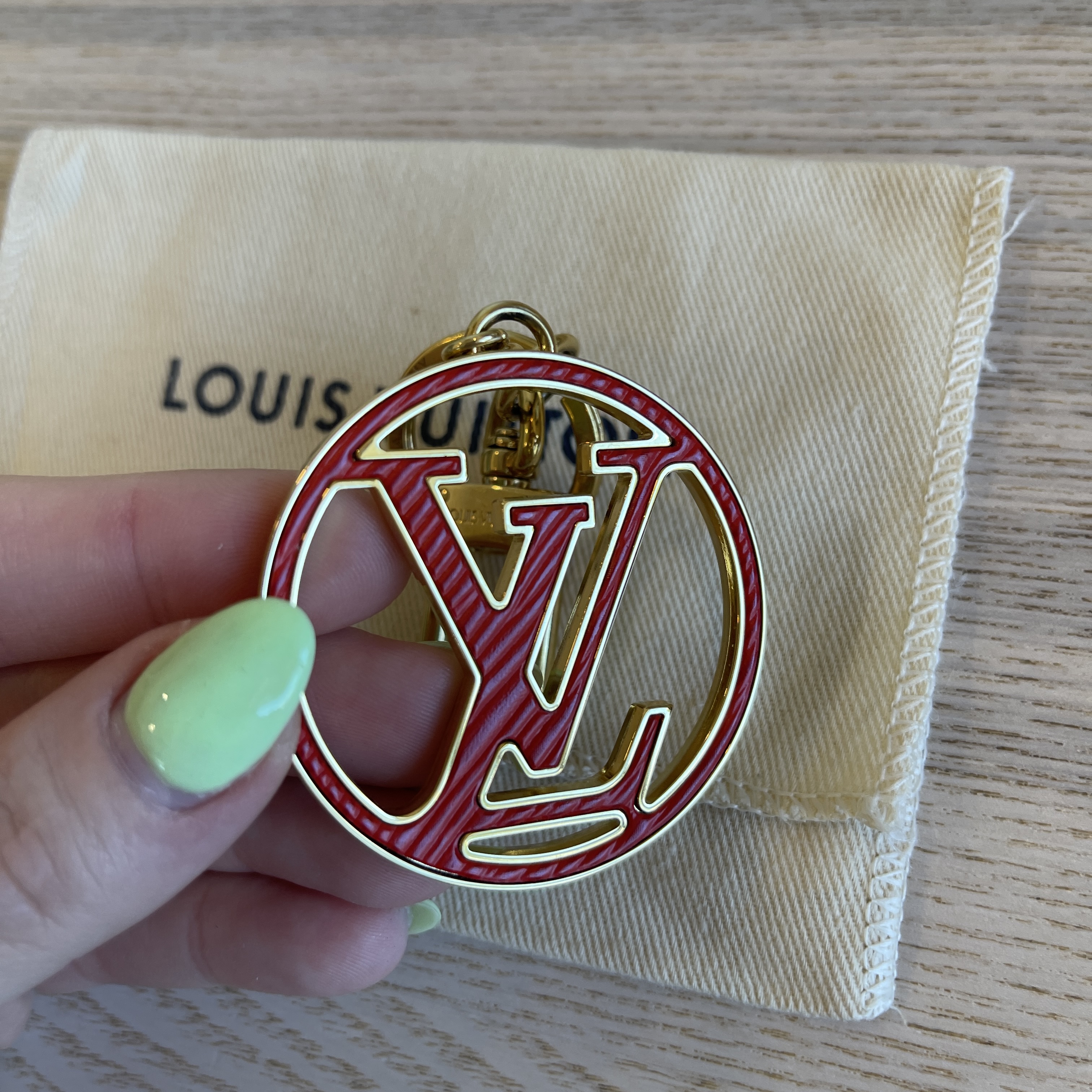 LOUIS VUITTON LV Circle Bag Charm Key Holder Pink Red 1284302