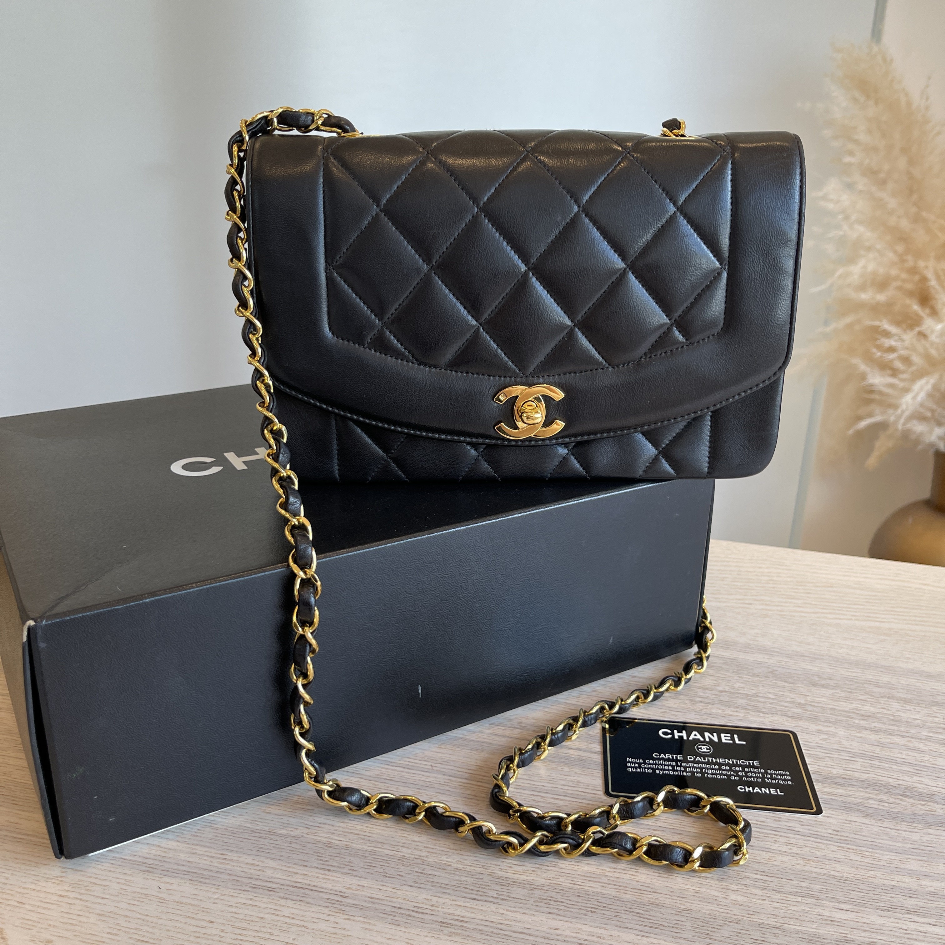 Chanel lambskin quilted sale small single flap black