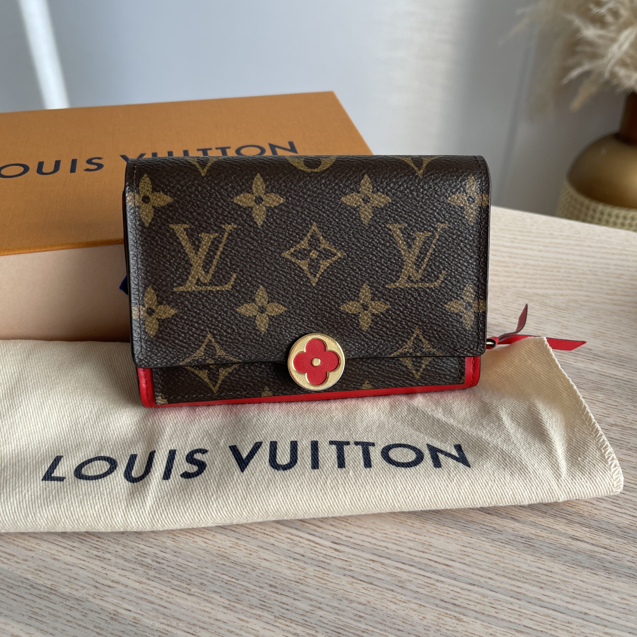 LOUIS VUITTON Monogram Flore Compact Wallet Fuchsia 240634