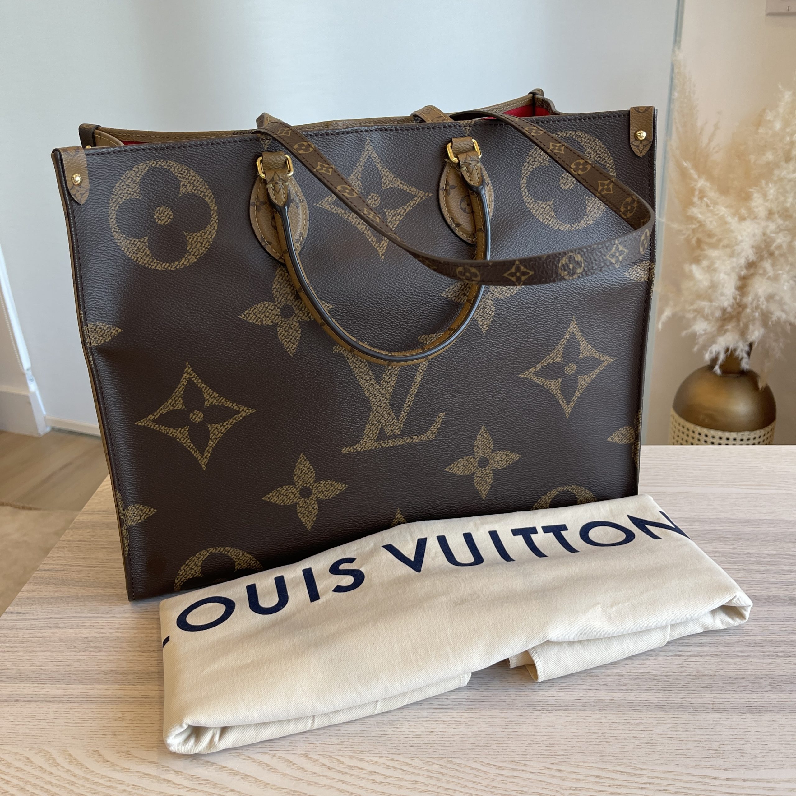 LV OnTheGo GM Bag Organizer