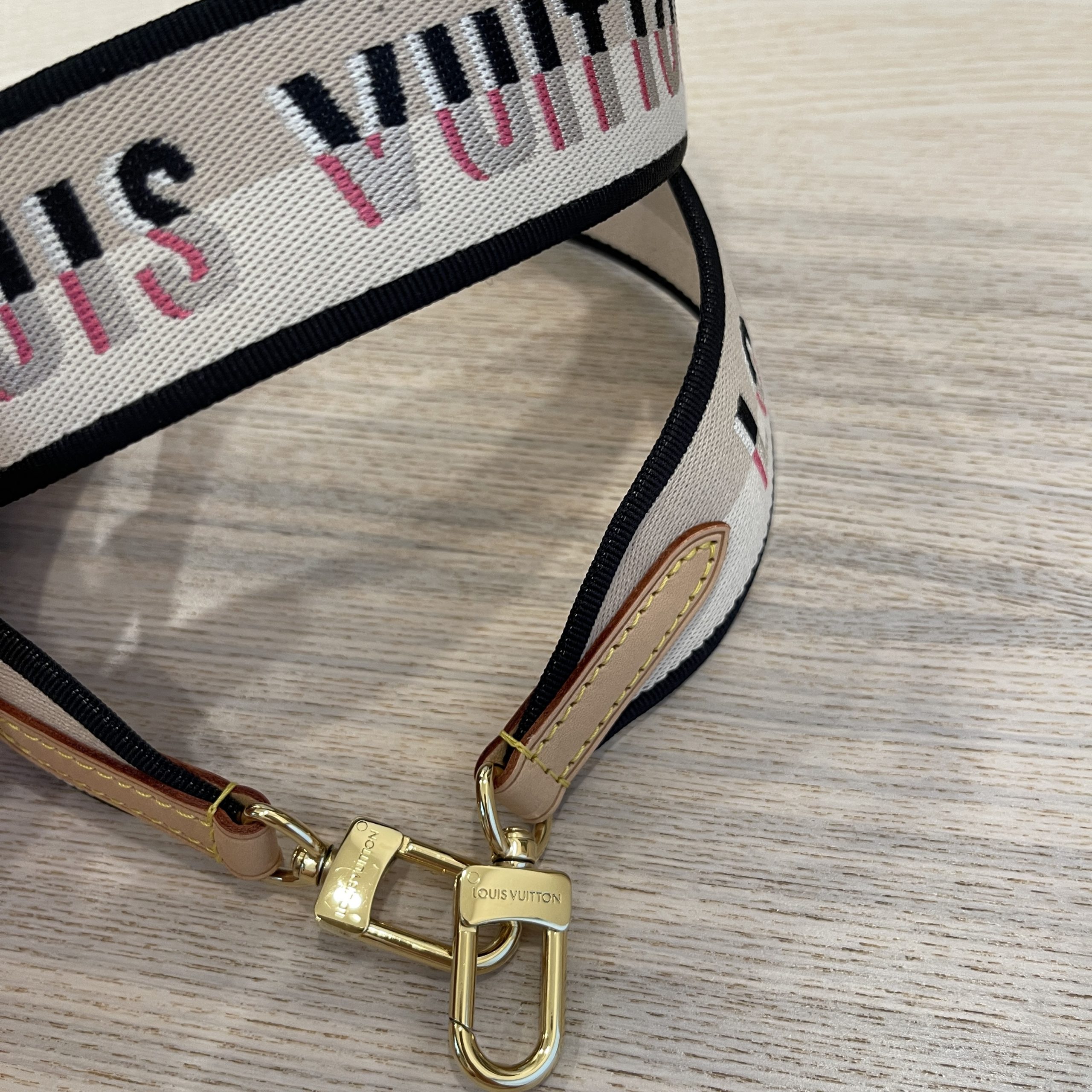 Louis Vuitton Khaki Bandouliere Jacquard Strap – Votre Luxe