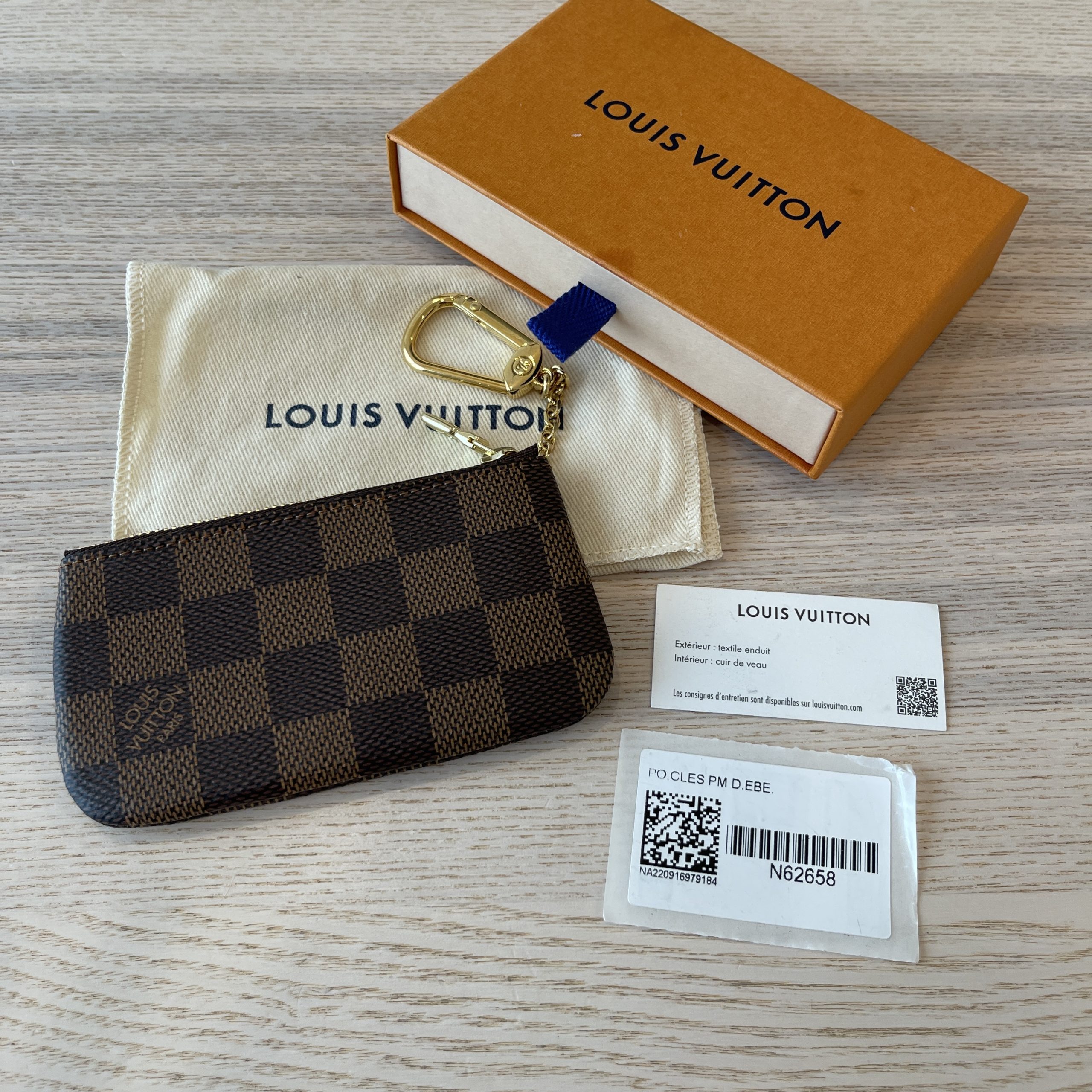 Louis Vuitton Key Pouch Damier Ebene Coin Pouch Wristlet N62658