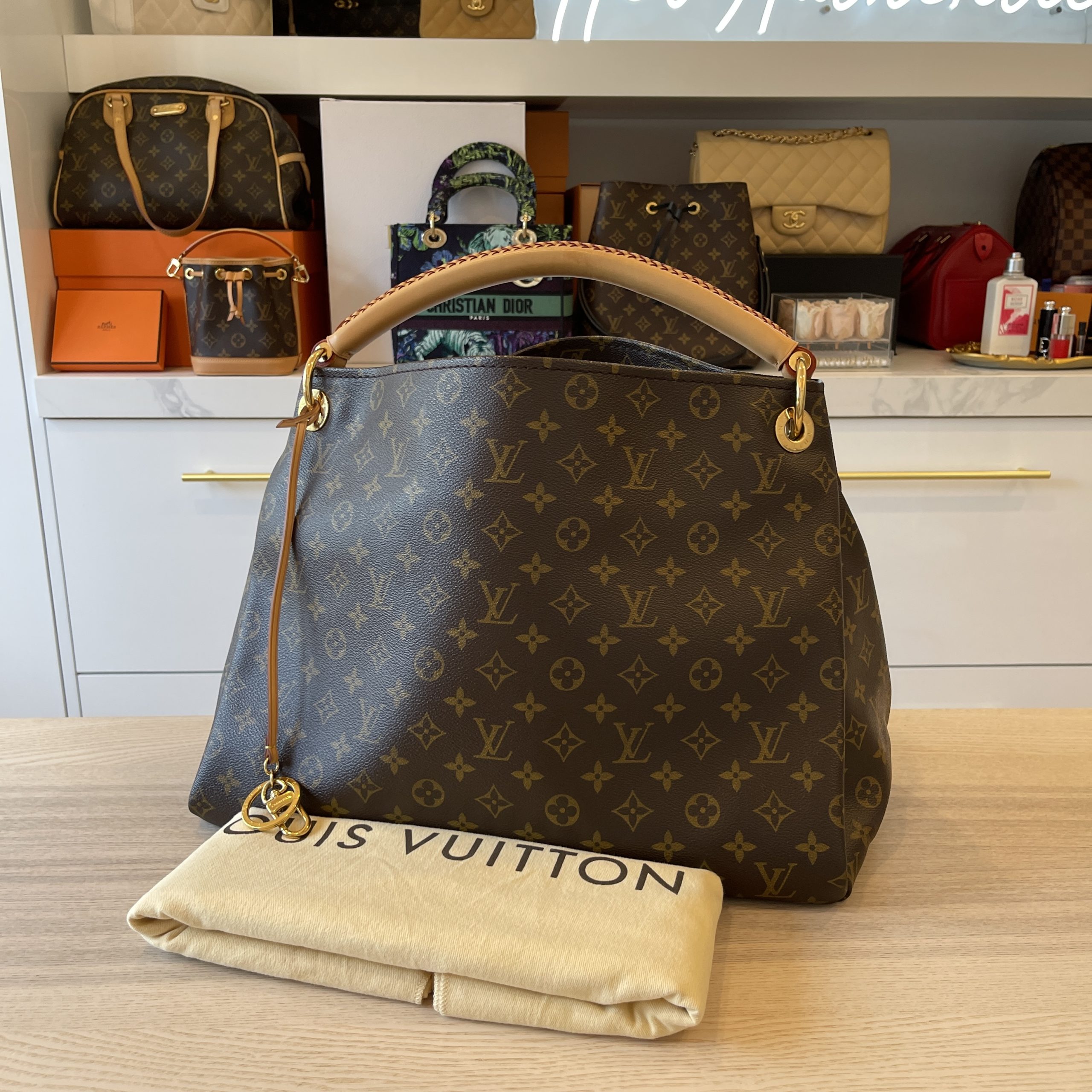 Louis Vuitton, Bags, Excellent Condition Louis Vuitton Artsy Gm