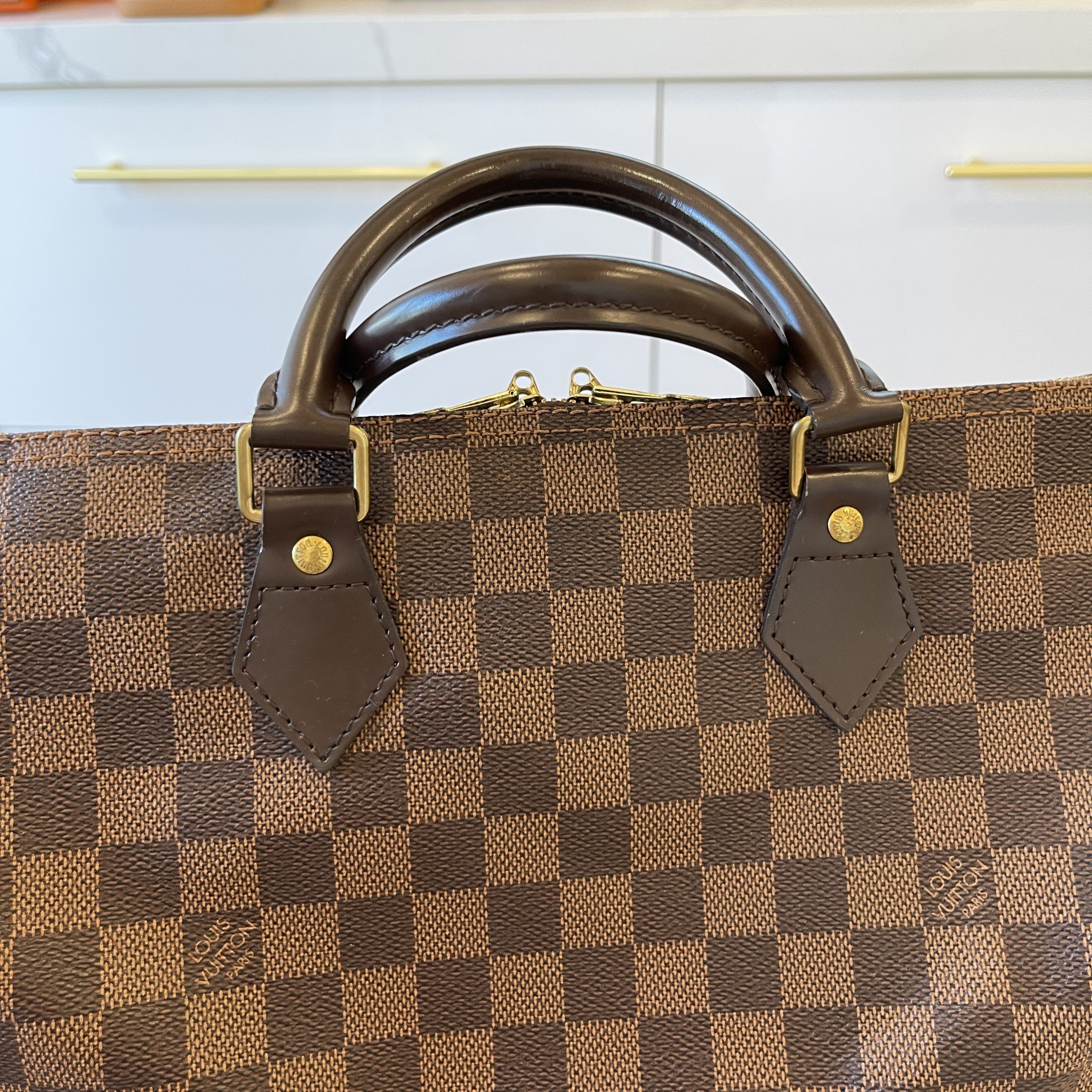 Pretty In Patina - Come check out this beautiful LV Damier Ebene Speedy 35  Bandouliere😍
