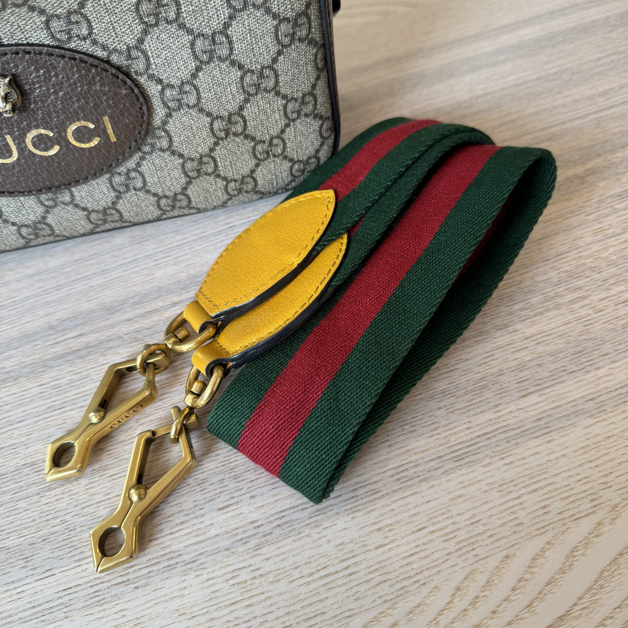 Gucci messenger bag on sale yupoo