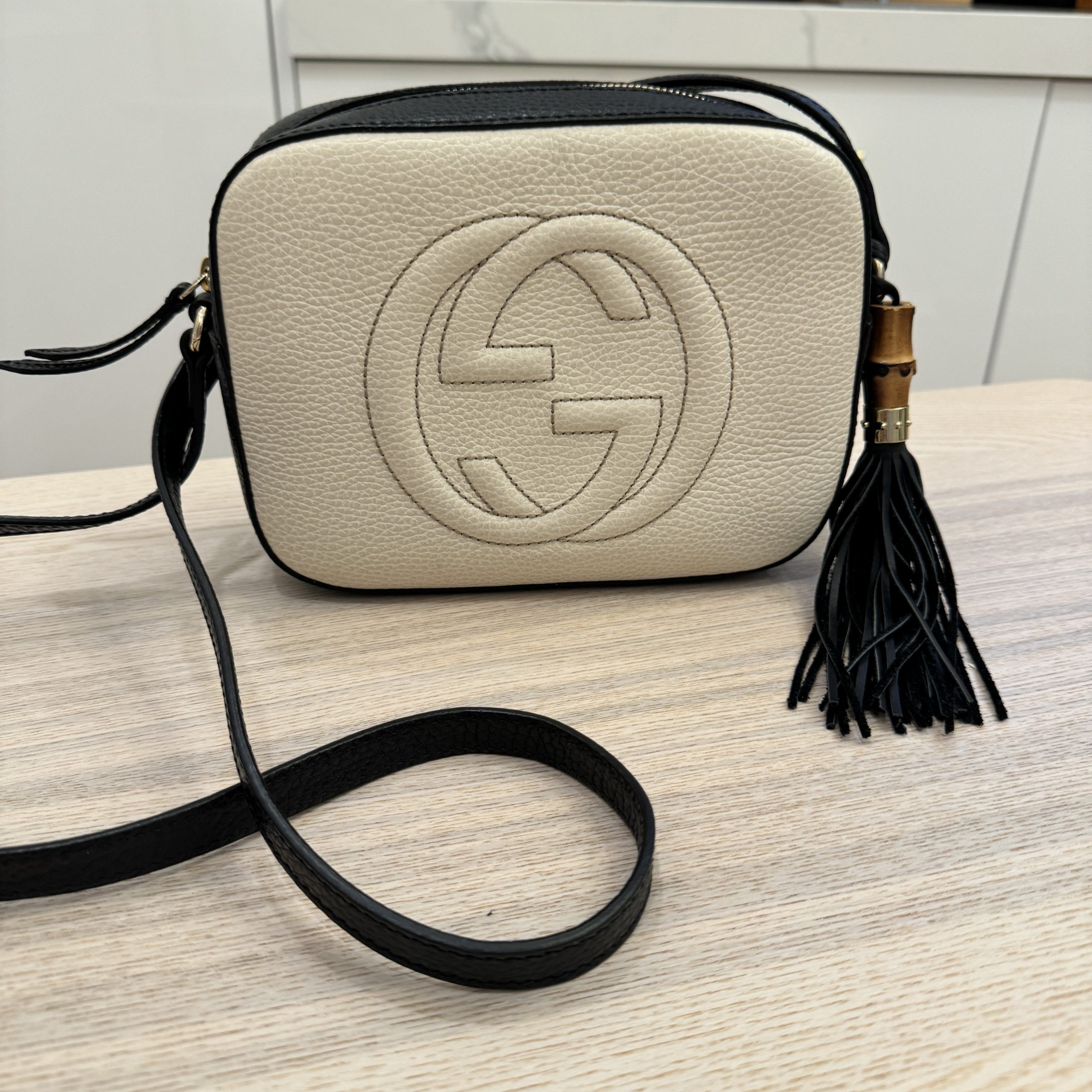 Gucci women's soho online leather disco bag stores