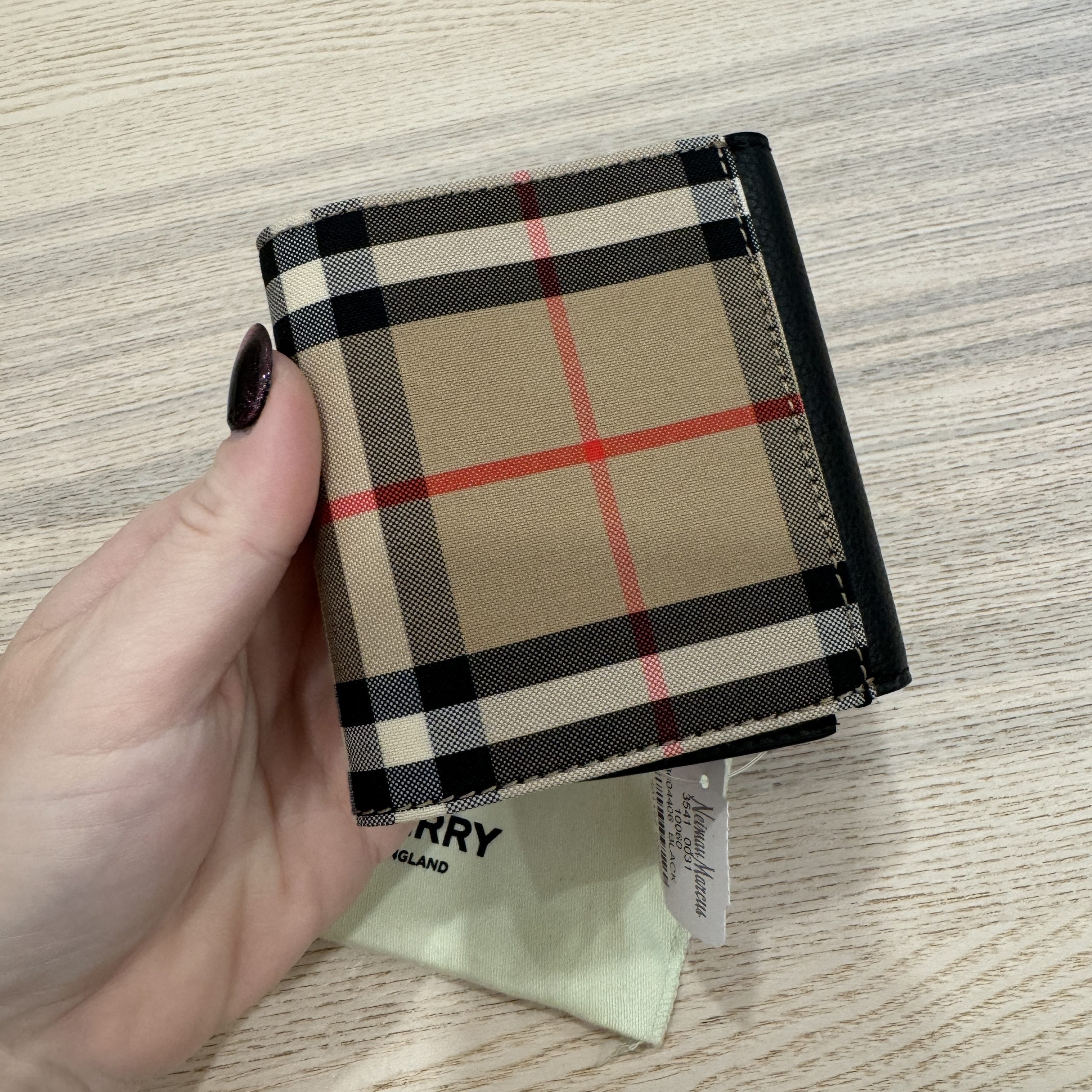 Burberry sale wallet best sale