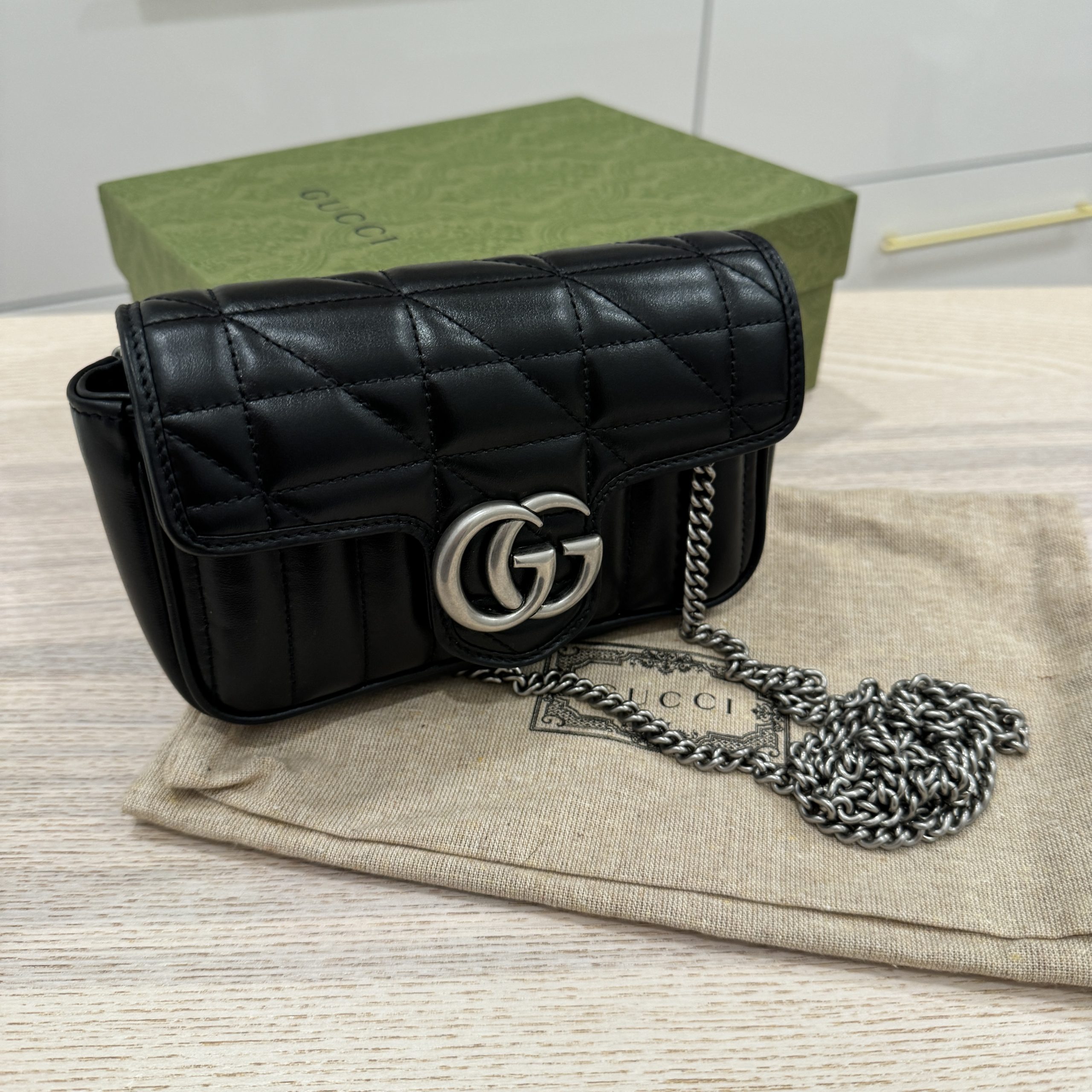 Gucci mini best sale marmont black