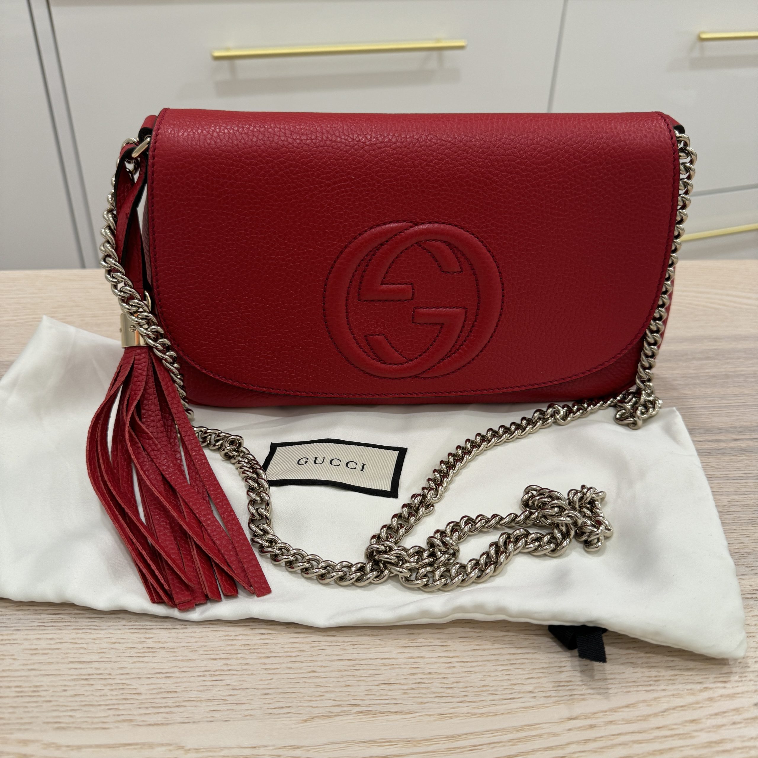 Red gucci cheap sling bag