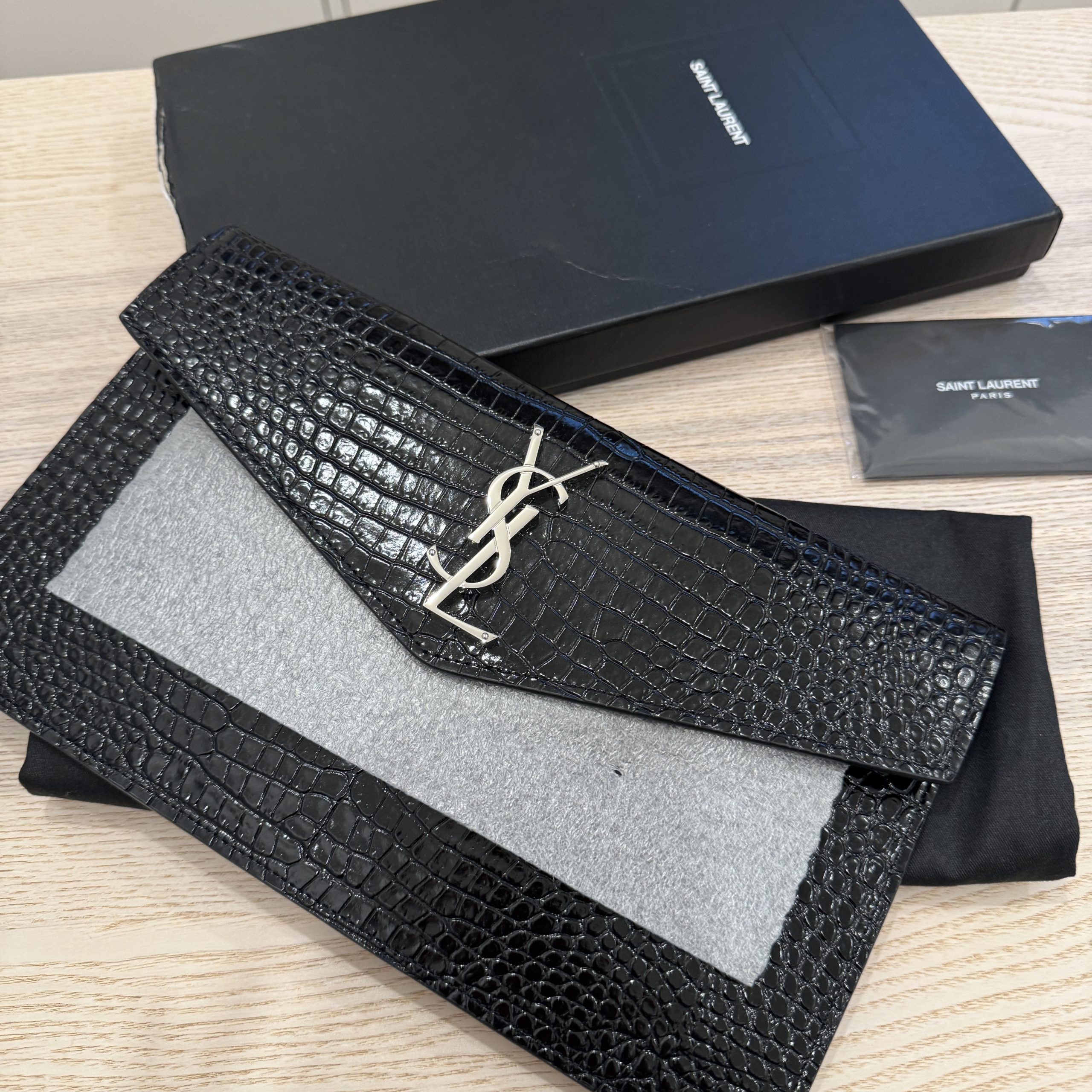 Ysl uptown pouch online crocodile