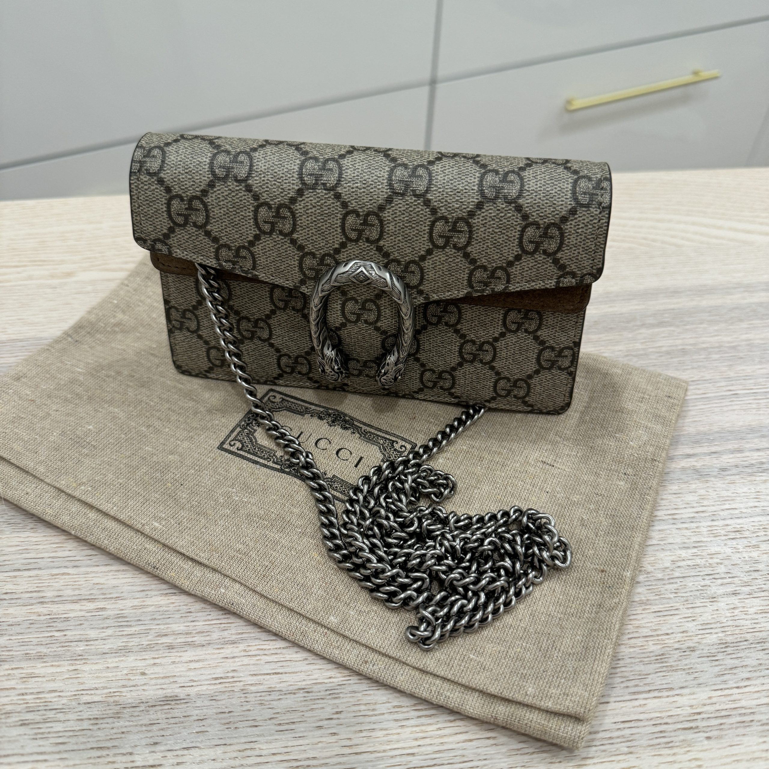 Gucci gg supreme monogram cheap super mini dionysus bag taupe