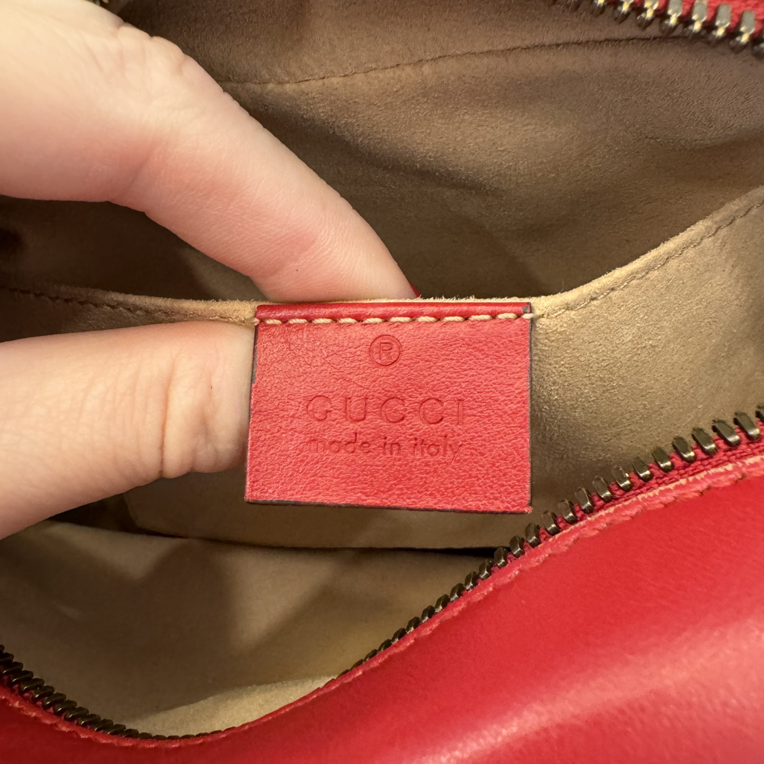 Shops gucci marmont red