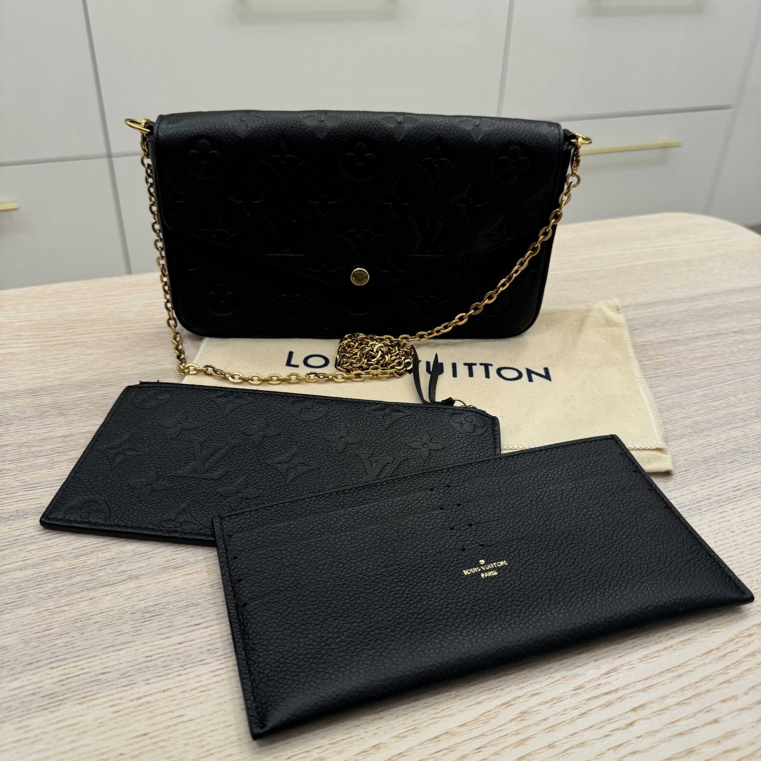 Empreinte pochette felicie chain wallet black sale