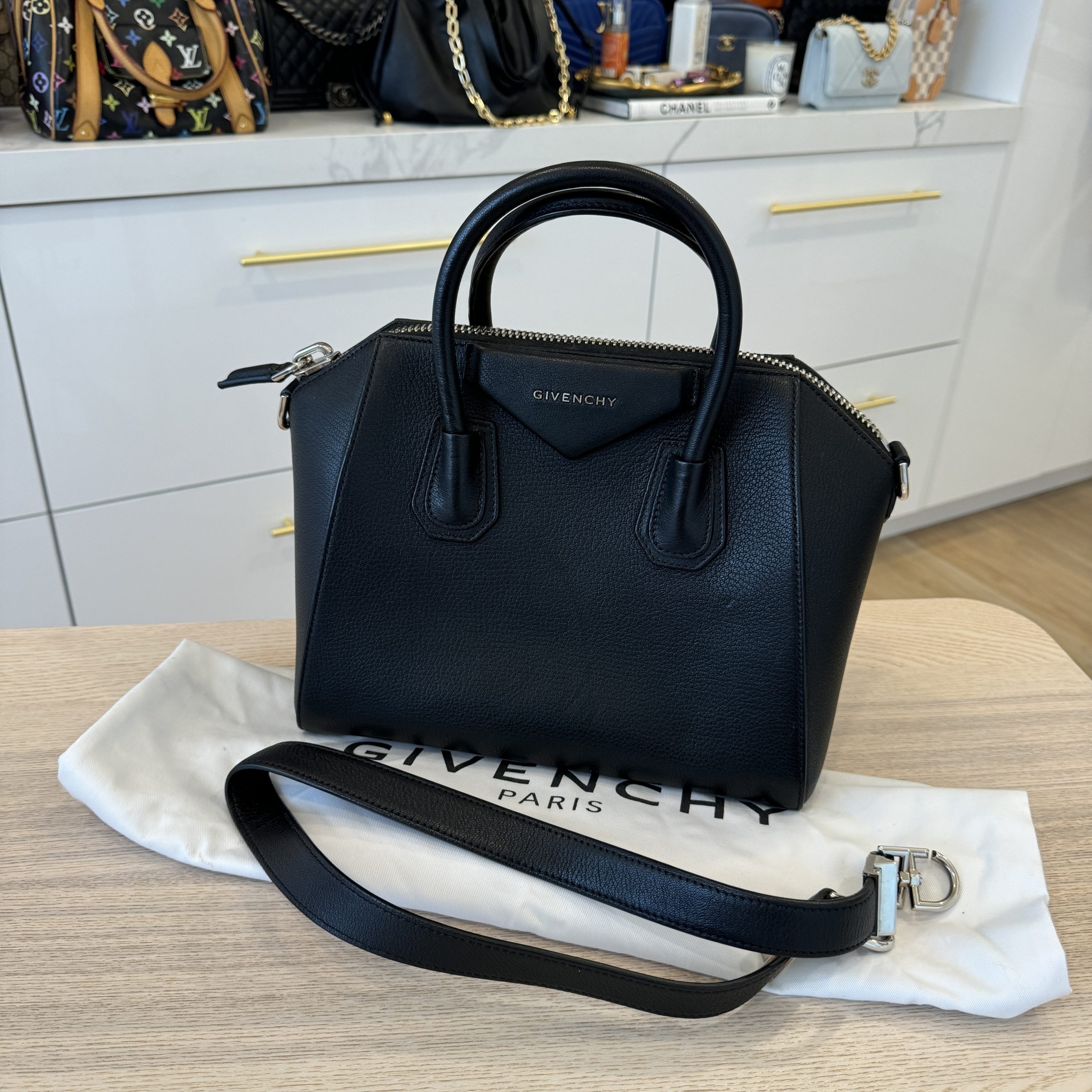 Givenchy Sugar Goatskin Small Antigona Black